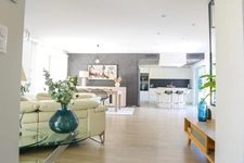 MAISON CONTEMPORAINE HAUT DE GAMME 203M2 AVEC PISCINE CHAUFFÉE ET DOUBLE GARAGE