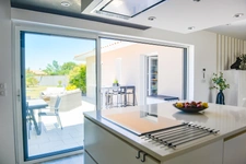 MAISON CONTEMPORAINE HAUT DE GAMME 203M2 AVEC PISCINE CHAUFFÉE ET DOUBLE GARAGE
