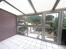 Maison de ville 6 pièces entièrement rénovée de 157m2 + T3 indépendant loué sur 3211m2 de terrain à AIRE SUR L'ADOUR (40)