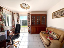 MAISON CONTEMPORAINE 6 PIECES 156m2 AVEC DOUBLE GARAGE, QUARTIER RECHERCHE.