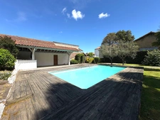 MAISON À VENDRE COEUR DE VILLE 130M2 AVEC PISCINE ET DÉPENDANCE