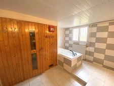 Maison 5 pièces 257m2 avec piscine et garages à AIRE SUR L'ADOUR