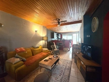 Maison de ville 6 pièces entièrement rénovée de 157m2 + T3 indépendant loué sur 3211m2 de terrain à AIRE SUR L'ADOUR (40)
