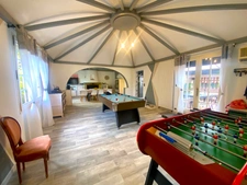 Maison 5 pièces 257m2 avec piscine et garages à AIRE SUR L'ADOUR