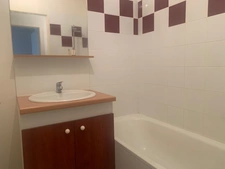 Appartement à louer 2 pièces AIRE SUR L'ADOUR (40)