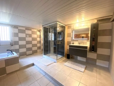 Maison 5 pièces 257m2 avec piscine et garages à AIRE SUR L'ADOUR