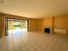 MAISON À VENDRE COEUR DE VILLE 130M2 AVEC PISCINE ET DÉPENDANCE