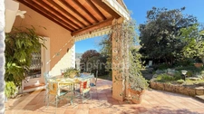 Ceyreste charmante maison de plain pied de 130 M2, 3 chambres, garage, piscine sur un terrain de 1 600 M2