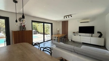 Maison à vendre 4 pièces CEYRESTE (13)