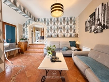 DEUX MAISONS INDÉPENDANTES – ENVIRON 200 M² – TERRAIN 920 M²