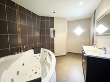 Maison de plain-pied – 130 m² Allonnes