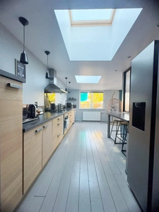 Maison 6 pièces 4 chambres lumineuse – Jardin – Le Mans Nord / Hôpital