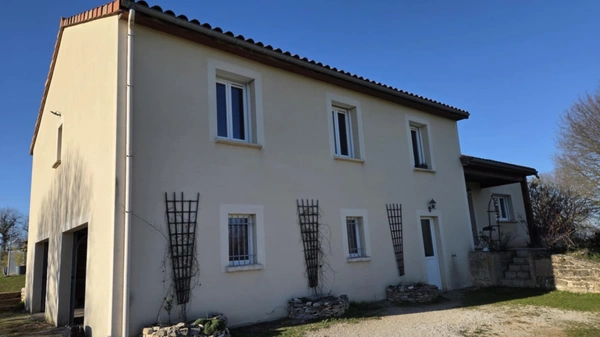 Magnifique maison de famille à Mayrinhac-le-Francal