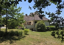 Grande maison familiale sur les hauteurs de Beaulieu-sur-Dordogne