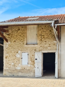 hangar à vendre MAROLLES EN HUREPOIX (91) avec parking