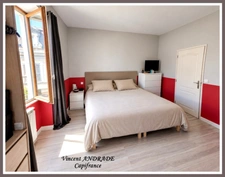 Maison familiale 3 chambres avec cour – Saint-Vrain centre