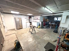 Maison à vendre 4 chambres sous sol total terrain 802m²