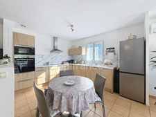 Maison - 4 pièces CAVEIRAC (30)