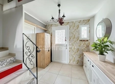 Maison avec garage et jardin - Beauvoisin