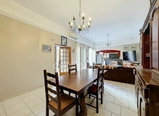 Appartement 87 m² avec terrasse et cave – Beaucaire, secteur Les Fontêtes