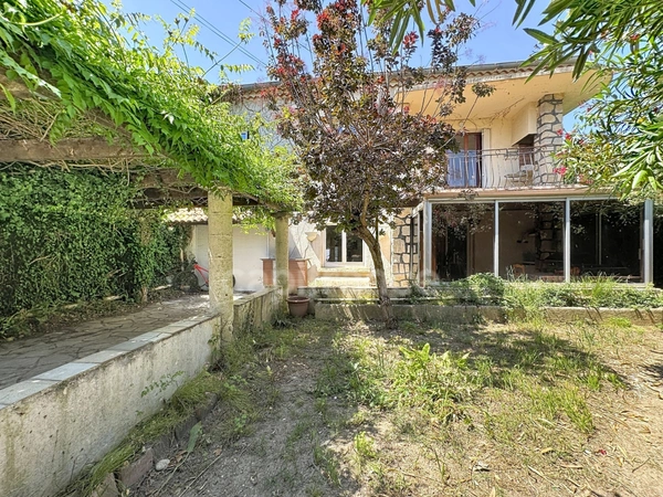 Maison à vendre 7 pièces  ()