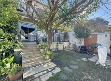 Maison avec garage et jardin - Beauvoisin