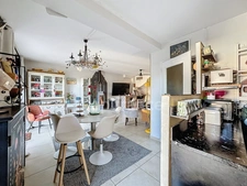 Maison avec garage et jardin - Beauvoisin