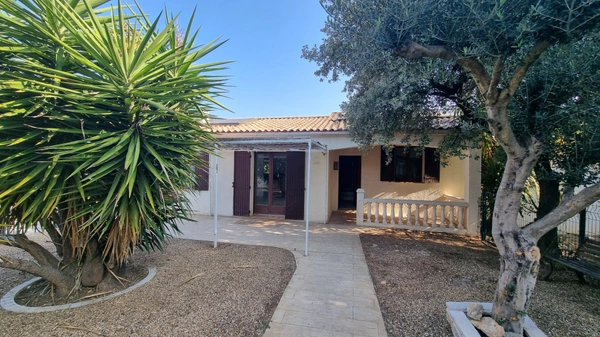 Maison avec 4 chambres et un bureau à UCHAUD (30)