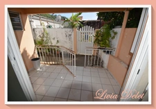 Lot de 2 maisons mitoyennes – Saint-Pierre (Martinique) – Idéal investisseurs & résidents - Prix négociable!