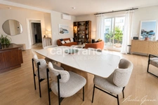 Bastide - Appartement de standing - 4 chambres - Terrasse - 2 stationnements