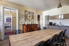 Propriété de 350m2 : Maison de prestige + 2 logements indépendants                