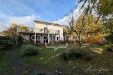 Maison familiale non mitoyenne - 4 chambres - Terrain 500 m²– Stationnement 