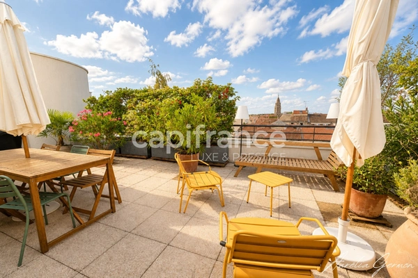 Bastide - Appartement de standing - 4 chambres - Terrasse - 2 stationnements