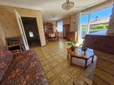 MAISON DE 100M² AVEC 4 CHAMBRES ET BEAU TERRAIN PLAT DE 1382M² ET POSSIBILITE DE DIVISION PARCELLAIRE SUR SECTEUR TRES CALME A UNIEUX