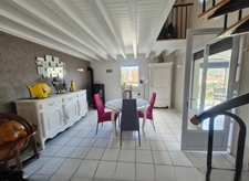 MAISON DE 123M² PRETE A VIVRE /  JARDIN / 3 CHAMBRES / VERANDA / PROCHE DES ECOLES ET COMMODITES.