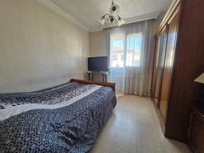 MAISON DE 100M² AVEC 4 CHAMBRES ET BEAU TERRAIN PLAT DE 1382M² ET POSSIBILITE DE DIVISION PARCELLAIRE SUR SECTEUR TRES CALME A UNIEUX