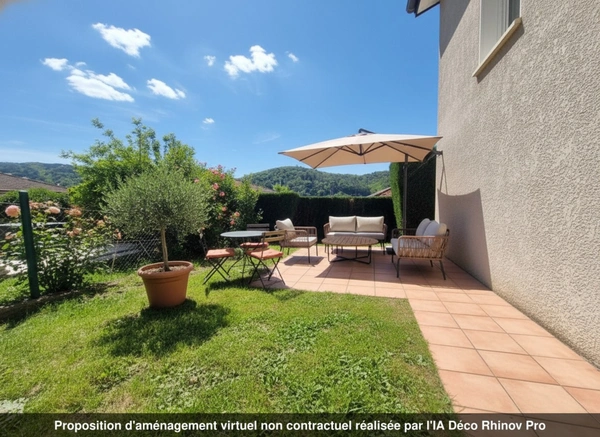 MAISON DE 123M² PRETE A VIVRE / PETIT JARDIN / 3 CHAMBRES / VERANDA / PROCHE DES ECOLES ET COMMODITES.