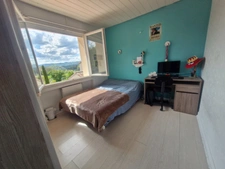 MAISON DE 124M² AVEC 5 CHAMBRES SUR TOP SECTEUR UNIEUX ET BEAU TERRAIN PLAT PISCINABLE DE 971M²