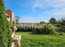 Maison en Pierre de 177 m2 - Un cocon chaleureux à Gevrey-Chambertin, entre charme, nature et convivialité.