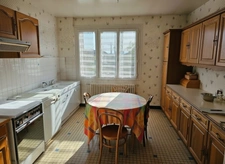 Family T8 house with great potential – Two adjoining dwellings on the outskirts of Dijon.
