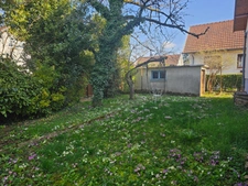 Family T8 house with great potential – Two adjoining dwellings on the outskirts of Dijon.