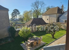 Maison en Pierre de 177 m2 - Un cocon chaleureux à Gevrey-Chambertin, entre charme, nature et convivialité.