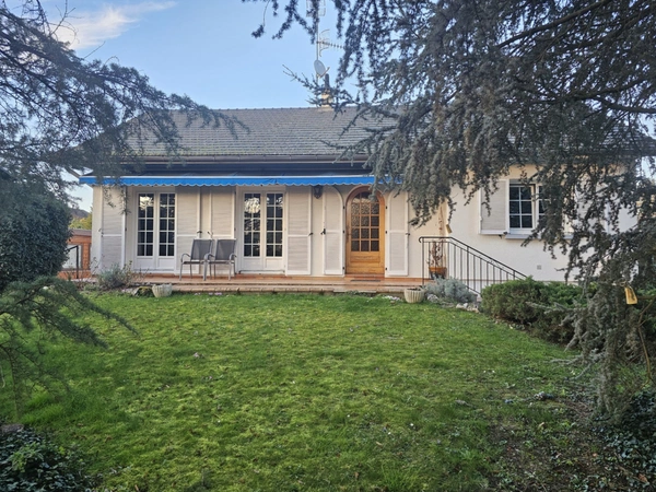 Maison individuelle – À deux pas des écoles – Terrain 1 000 m² – Domois proche Dijon - FENAY (21)