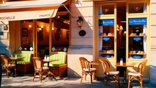 Superbe affaire de Petite restauration/ café /pâtisserie/  Vieux Port LA ROCHELLE (17), emplacement N°1. FORT POTENTIEL DE DEVELOPPEMENT