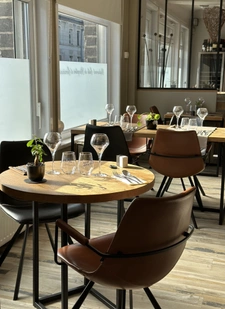 Magnifique fonds de commerce de restaurant semi-gastronomique avec Licence IV, secteur Valenciennois,  à 15 km Orchies, 35 km de Lille