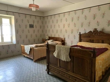 À vendre – Corps de ferme mitoyen à rénover – Lus-la-Croix-Haute (26620)