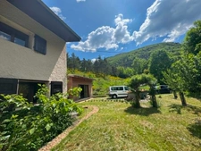 Jolie Maison Atypique avec grand terrain 5000m² – CHARENS (DIOIS)