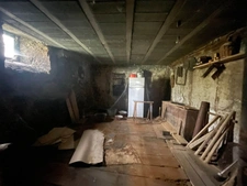 Maison de campagne indépendante à restaurer – Grimone (26)