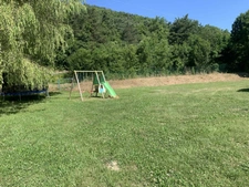 Maison avec studio indépendant et piscine chauffée – 2300 m² de terrain – CHABESTAN (05)
