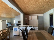 Maison avec studio indépendant et piscine chauffée – 2300 m² de terrain – CHABESTAN (05)